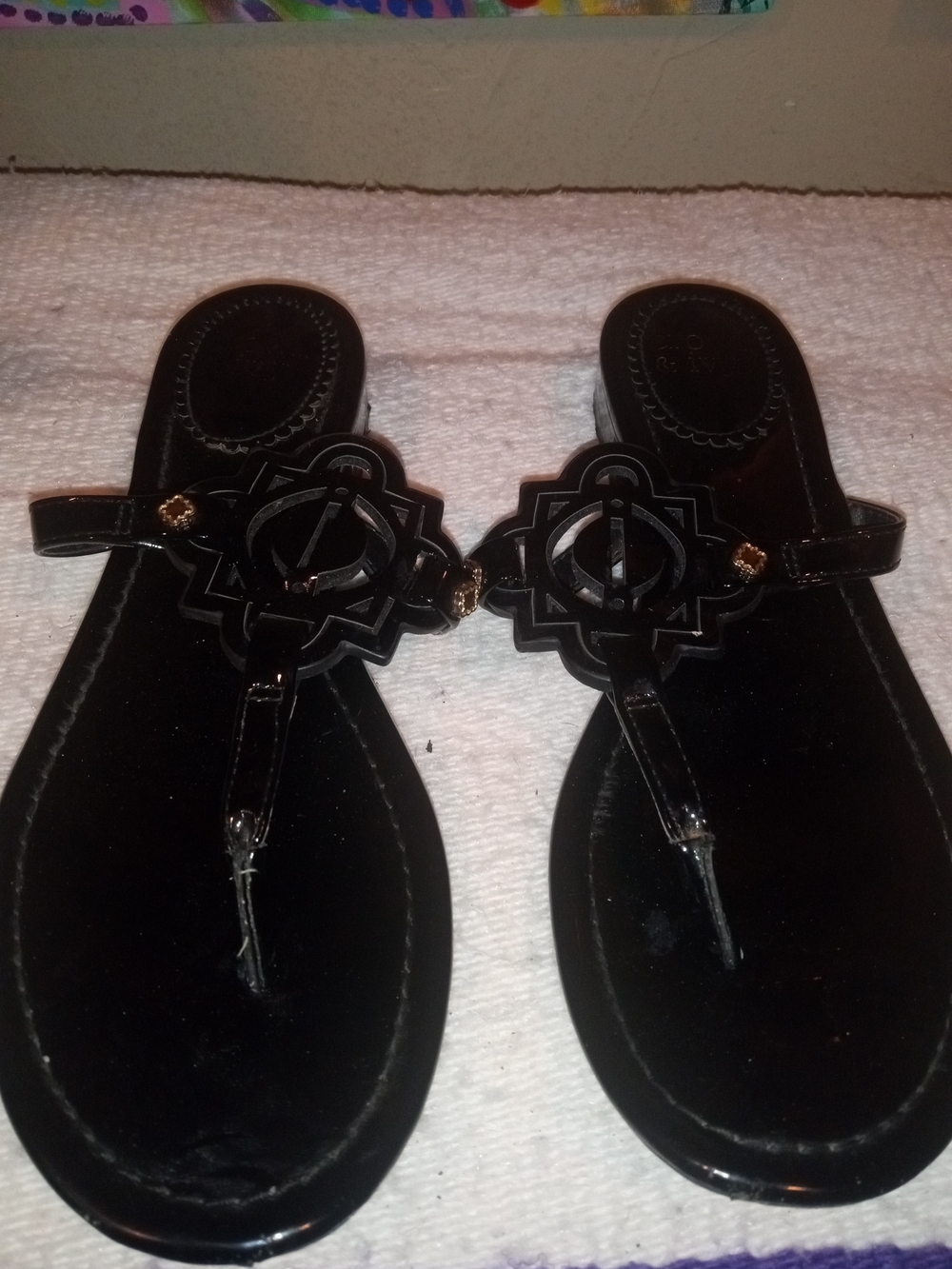crown & ivy Black Decorative T-Strap Sandals